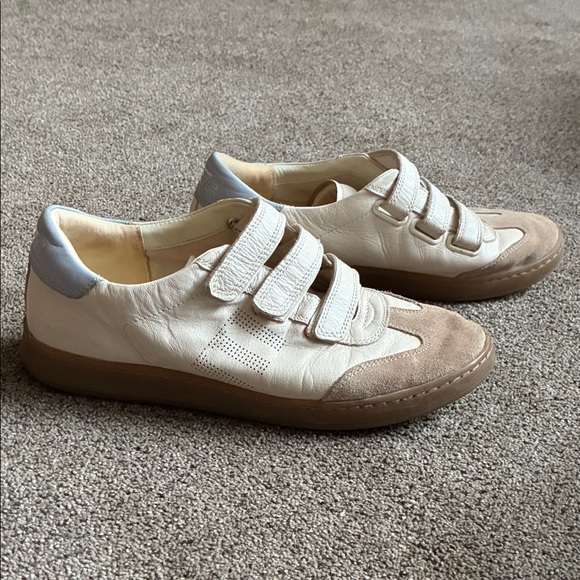 Sam Edelman Reve Sneakers - Picture 3 of 10